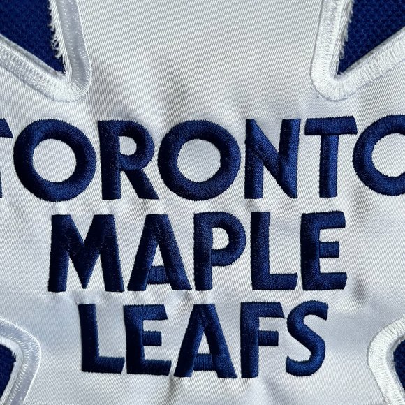 SOLD - Toronto Maple Leafs NHL Hockey Jersey - Picture 6 of 14